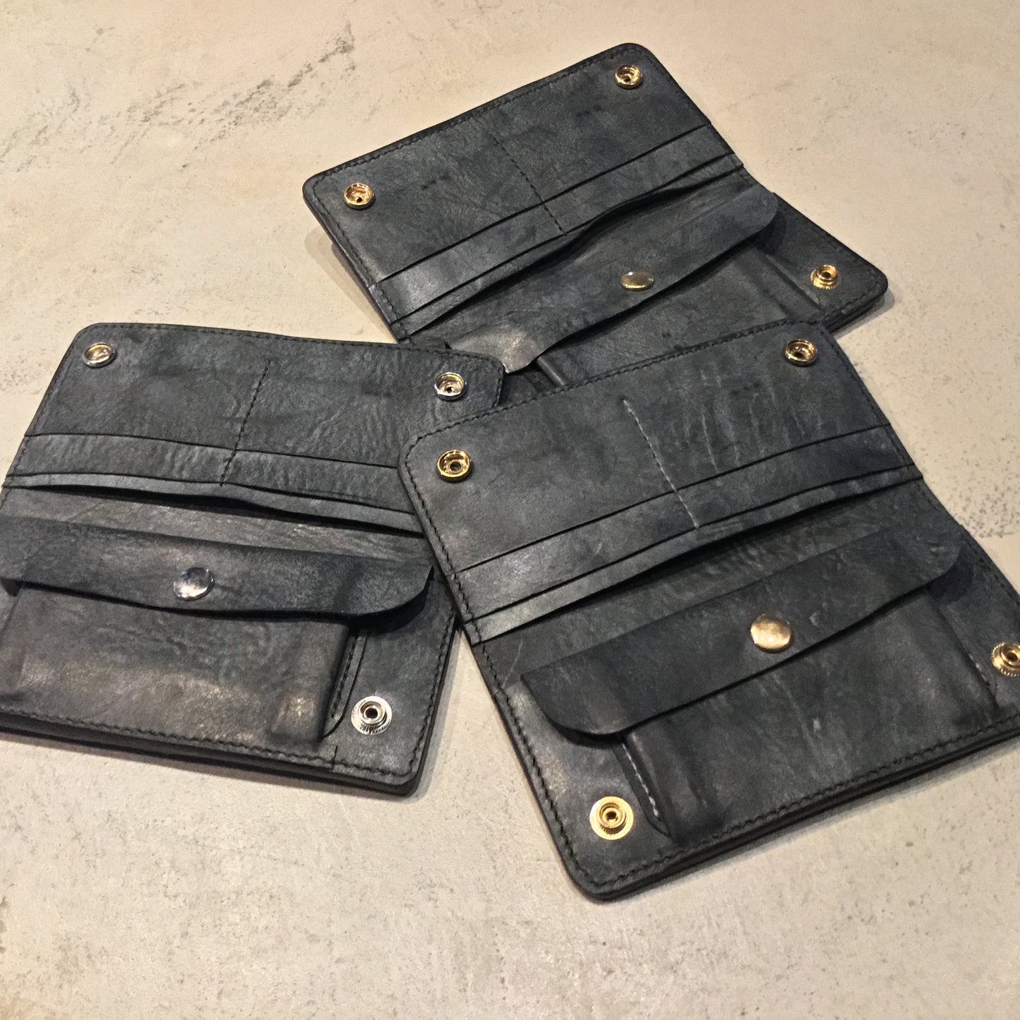 LONG WALLET type button