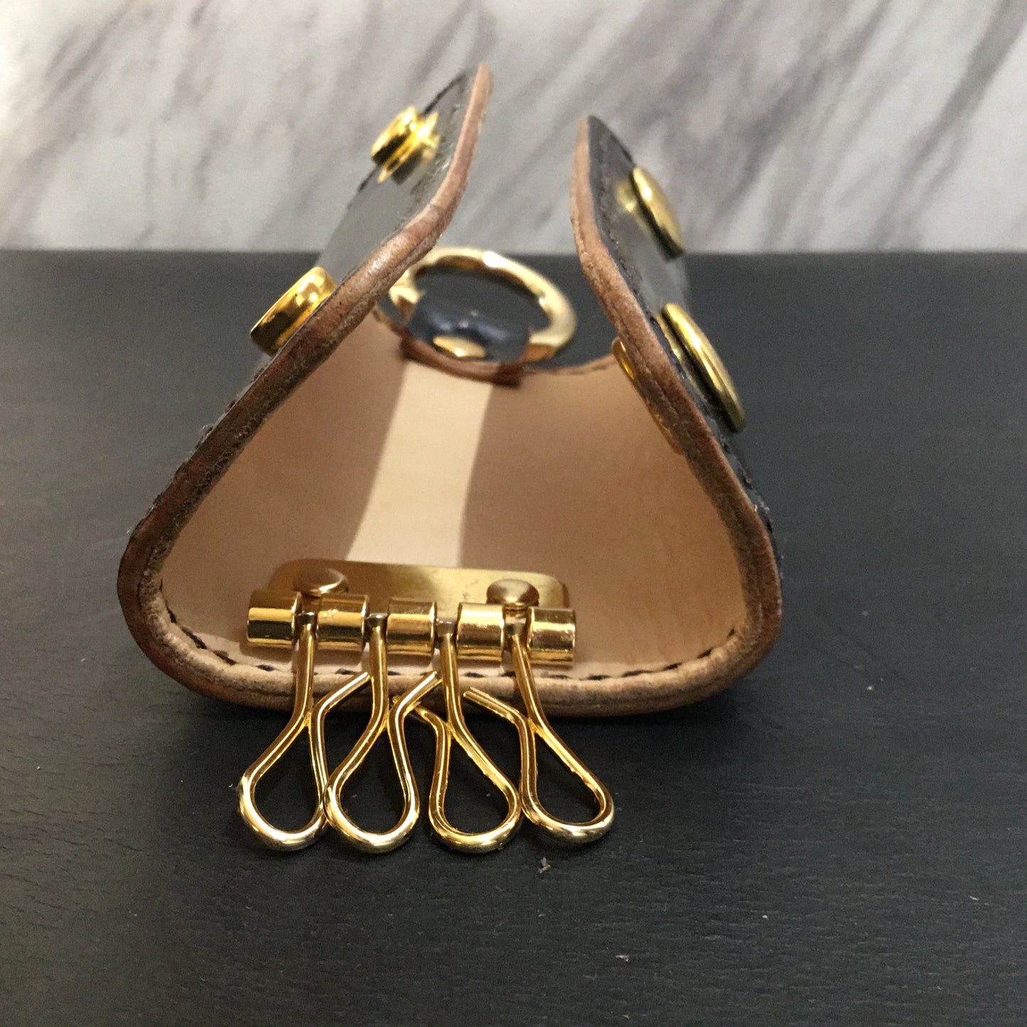 SHELL CORDOVAN KEY CASE type button